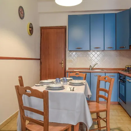 Gorgeous In With Kitchen * ジョイオーザ・マレーア